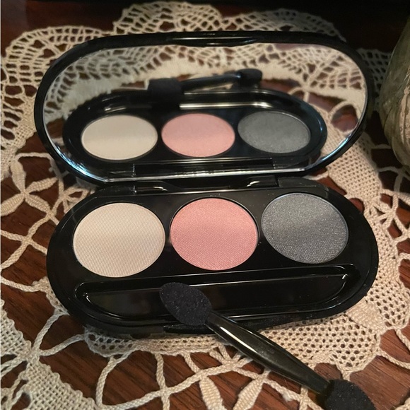 Merle Norman Eye Shadow Mirror Compact Trio; Ice, Rosewater, Silver Dollar; New - Picture 7 of 11